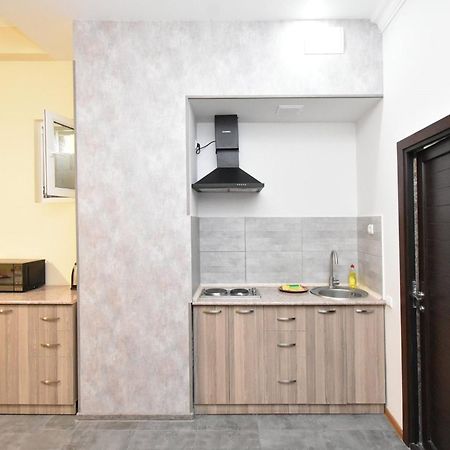 Modern Apartments And Tours Yerevan Bagian luar foto
