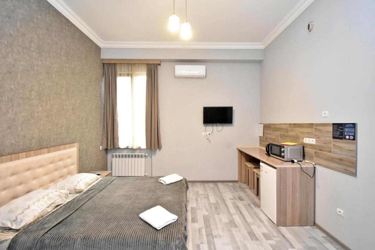 Modern Apartments And Tours Yerevan Bagian luar foto