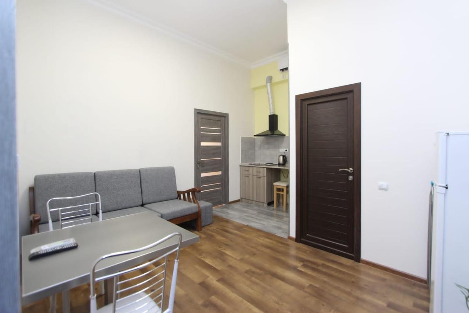 Modern Apartments And Tours Yerevan Bagian luar foto