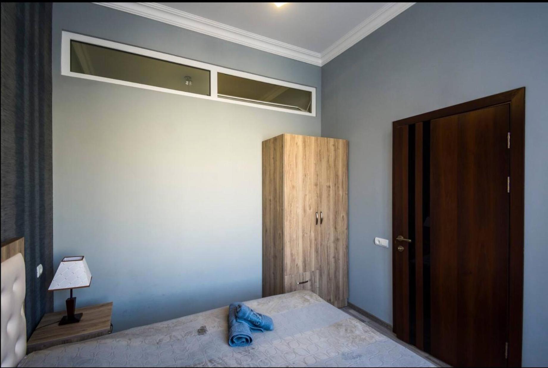 Modern Apartments And Tours Yerevan Bagian luar foto