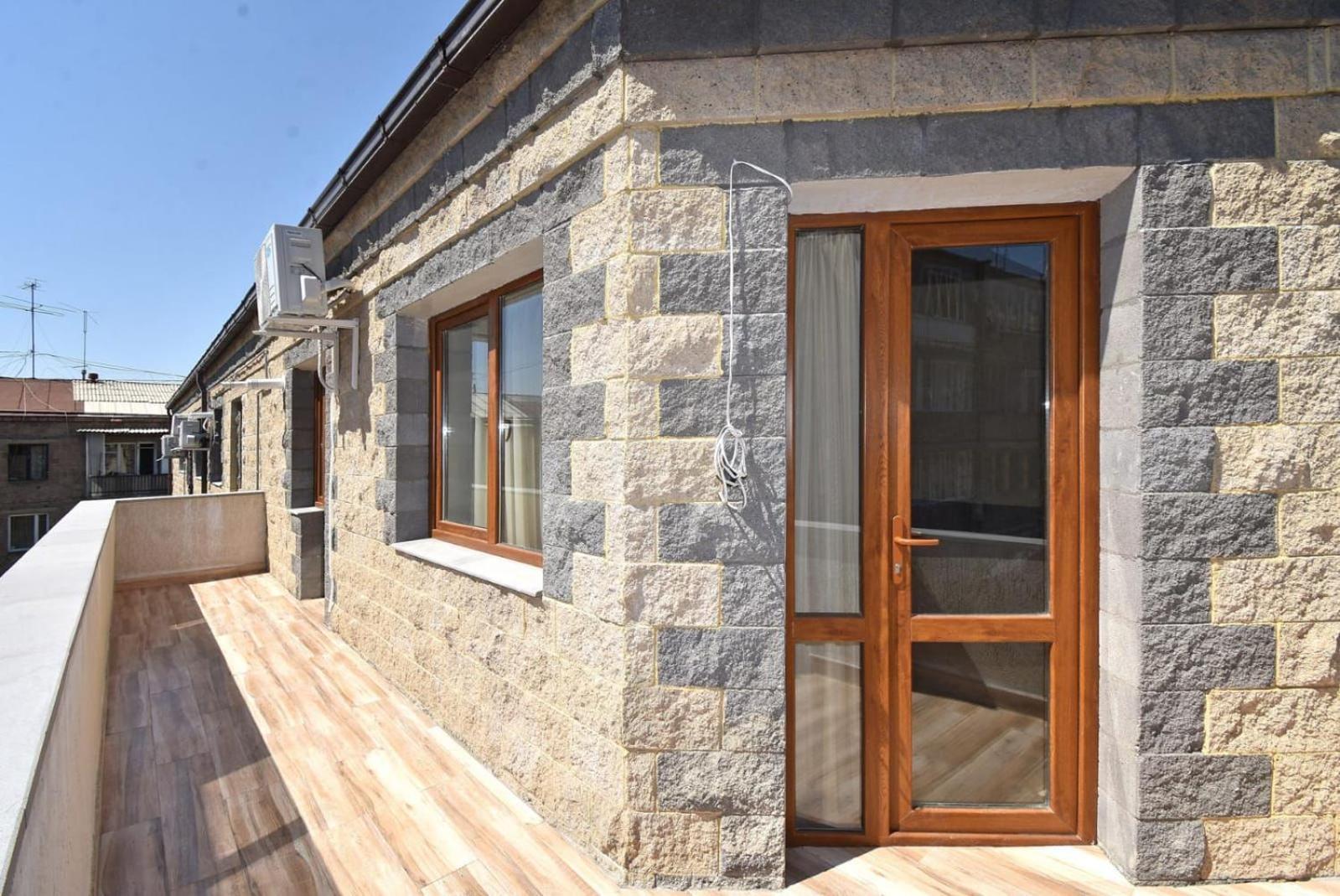Modern Apartments And Tours Yerevan Bagian luar foto
