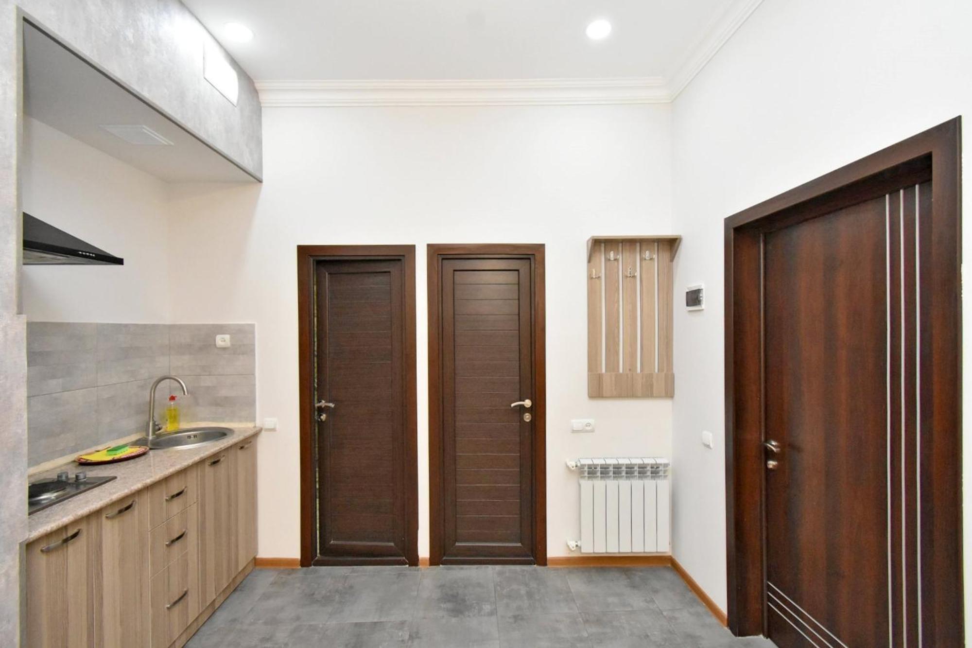 Modern Apartments And Tours Yerevan Bagian luar foto